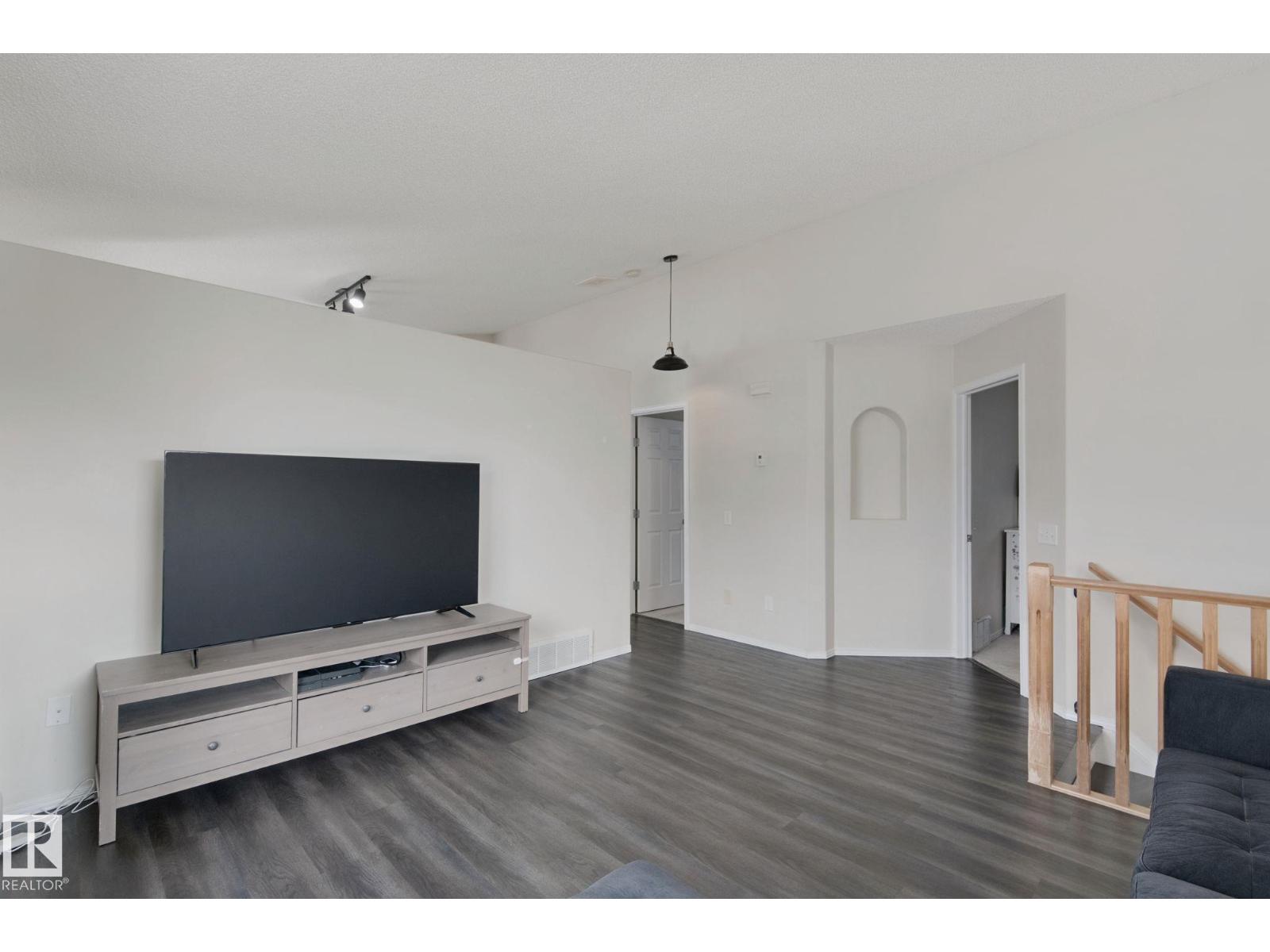 1204 KLARVATTEN CT NW - 11