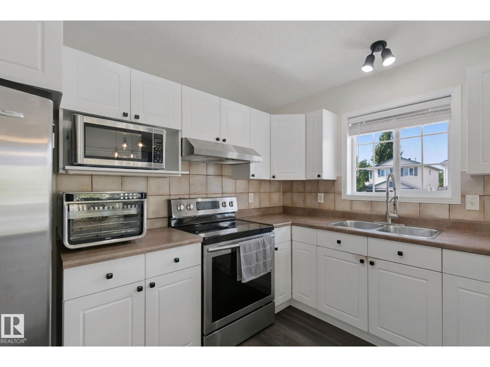 1204 KLARVATTEN CT NW - 16