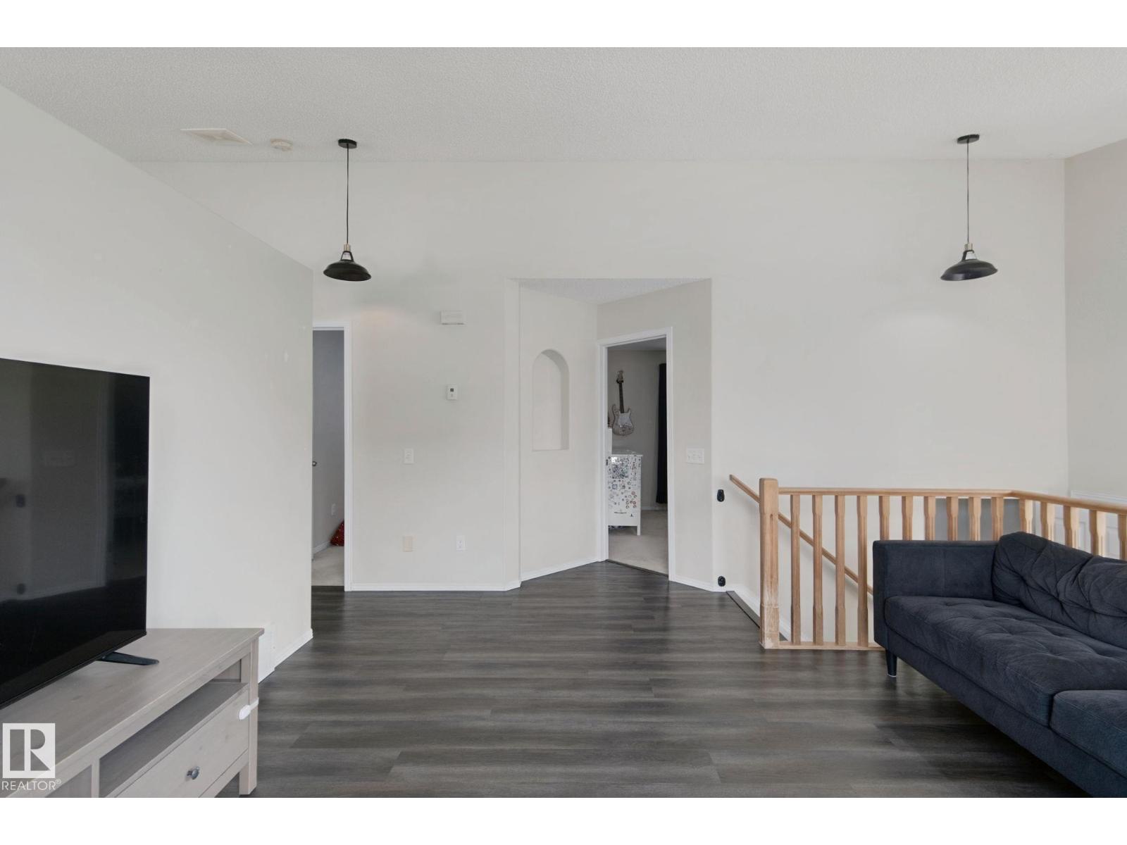 1204 KLARVATTEN CT NW - 10