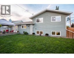 4pc Bathroom - 345 9 Street Se, Three Hills, AB T0M2A0 Photo 6