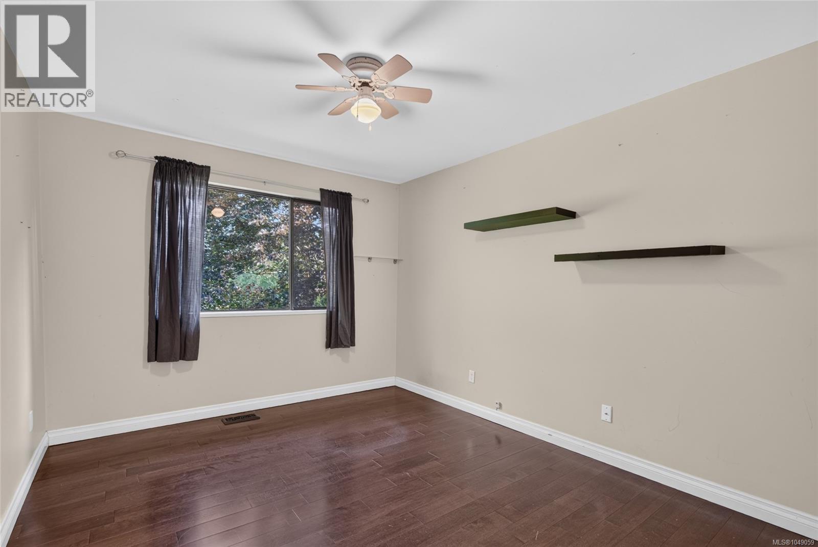 7115 Wallace Dr - Image 19