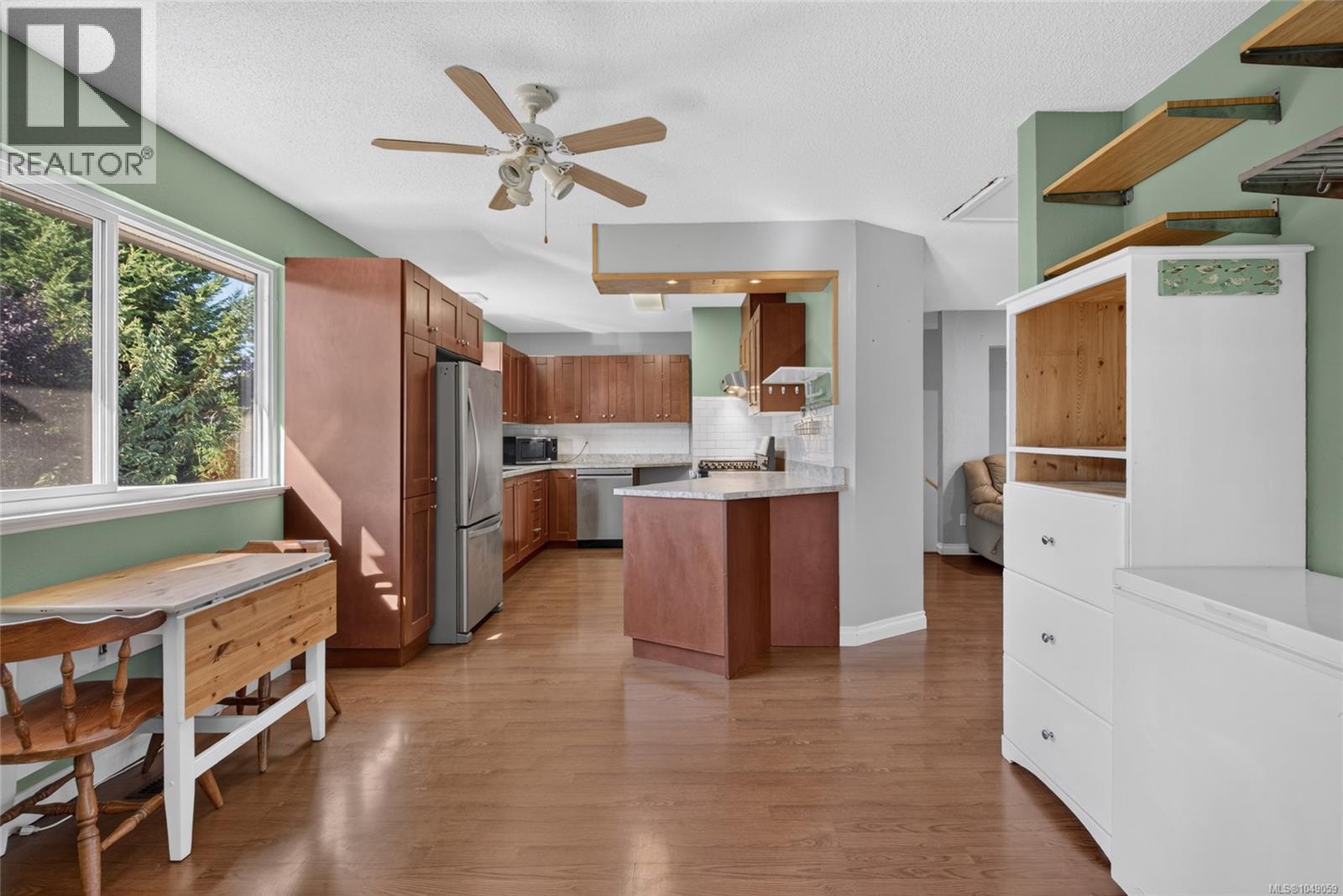 7115 Wallace Dr - Image 3