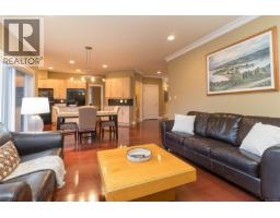 4073 Longview Dr, Saanich, BC V8N2K6 Photo 21