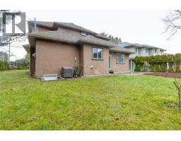 4073 Longview Dr, Saanich, BC V8N2K6 Photo 38