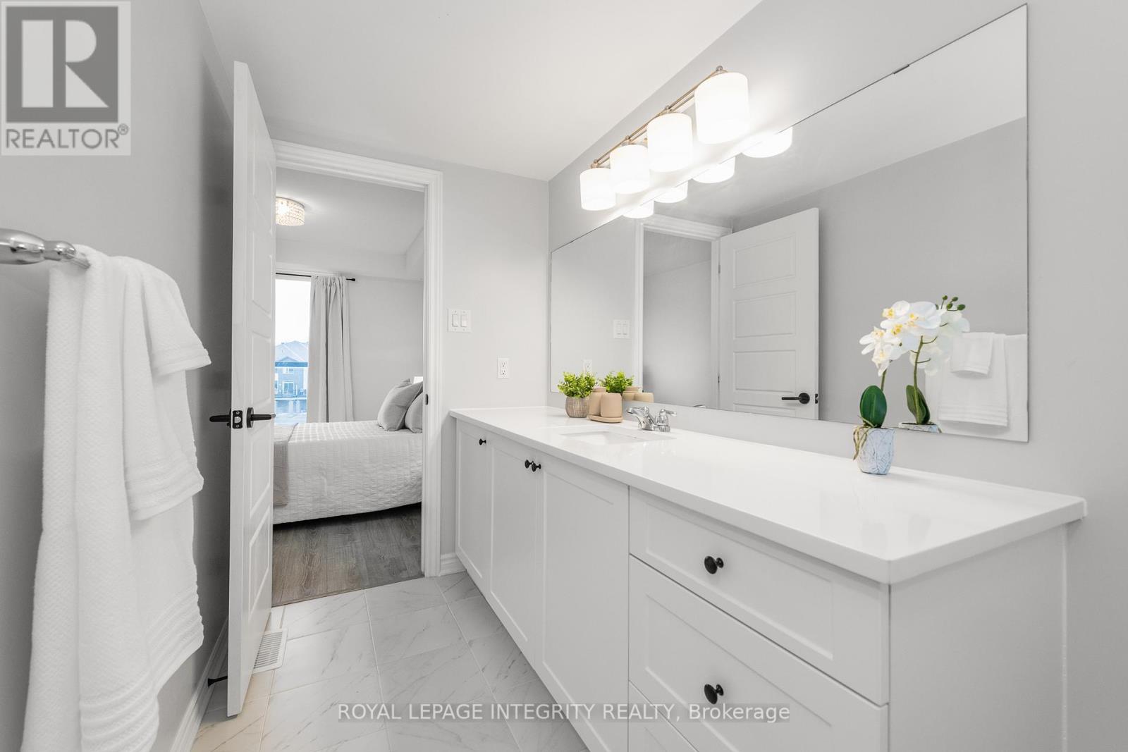 2 Bed, 2 Bath Apartment for Sale in Ottawa – 138 – 541 TAKAMOSE PRIVATE, Ottawa – MLS# X13763850 - Image 25