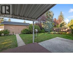 4pc Bathroom - 616 6 Street Se, Three Hills, AB T0M2A0 Photo 7