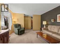 3pc Bathroom - 616 6 Street Se, Three Hills, AB T0M2A0 Photo 13