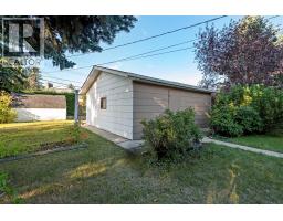 2pc Bathroom - 616 6 Street Se, Three Hills, AB T0M2A0 Photo 8
