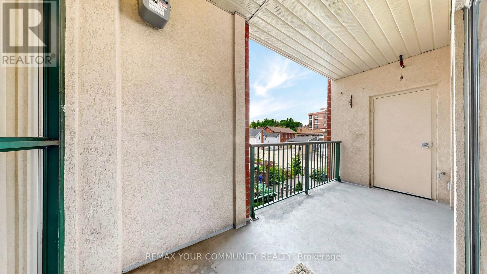 #214 33 WALLACE STREET - 22