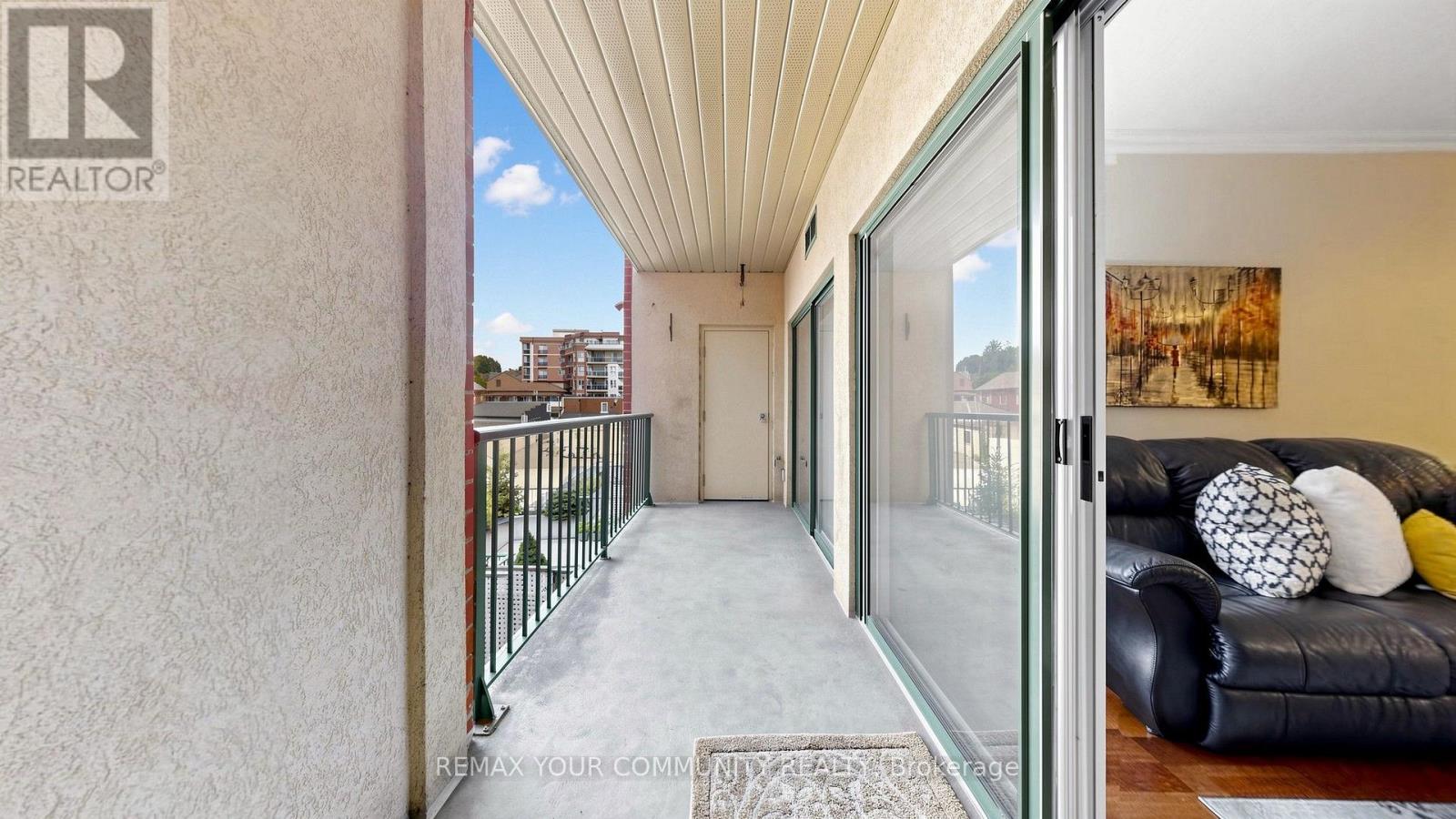 #214 33 WALLACE STREET - 24