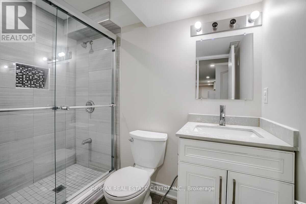 11 INGLESIDE ROAD - 36