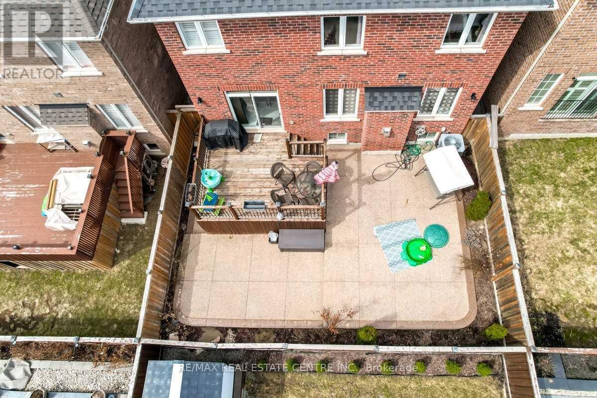 11 INGLESIDE ROAD - 39