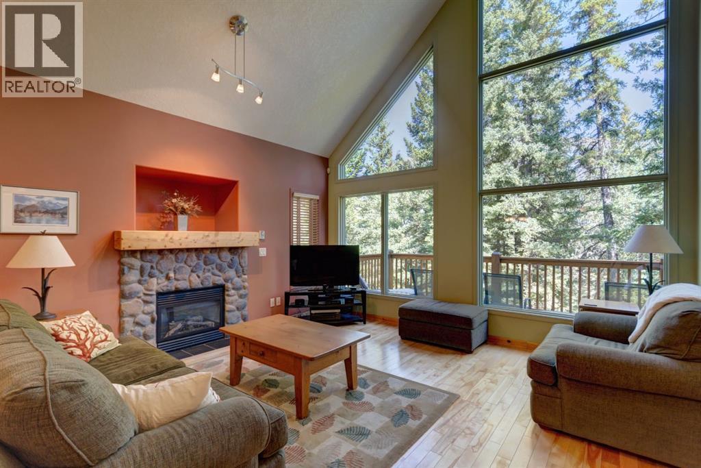 132 Krizan Bay, Canmore — photo 9