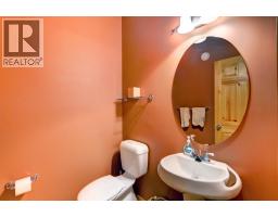 132 Krizan Bay, Canmore, AB T1W3G3 Photo 15