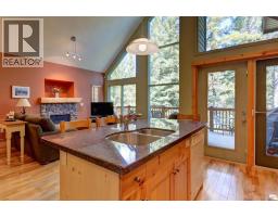 Family room - 132 Krizan Bay, Canmore, AB T1W3G3 Photo 8