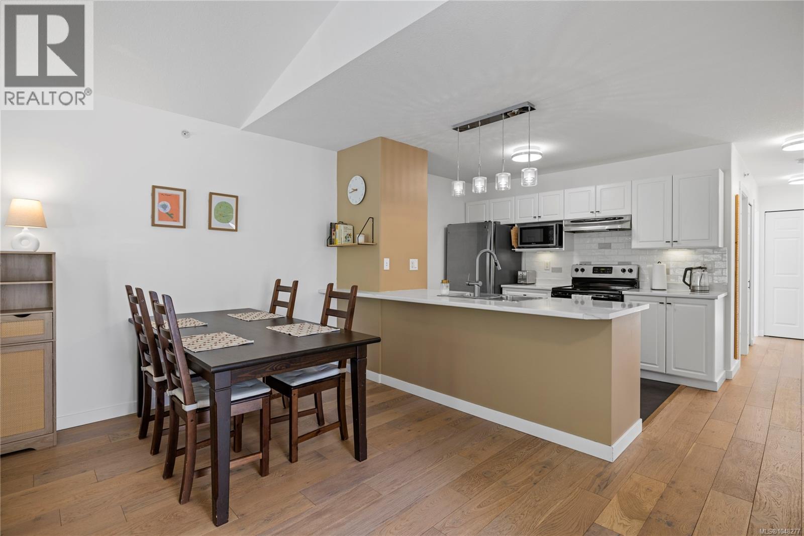 6140B McGirr Rd - 3
