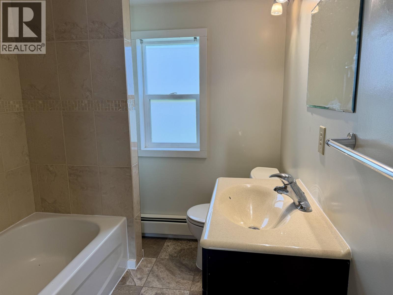 375 W STEWART STREET - 21