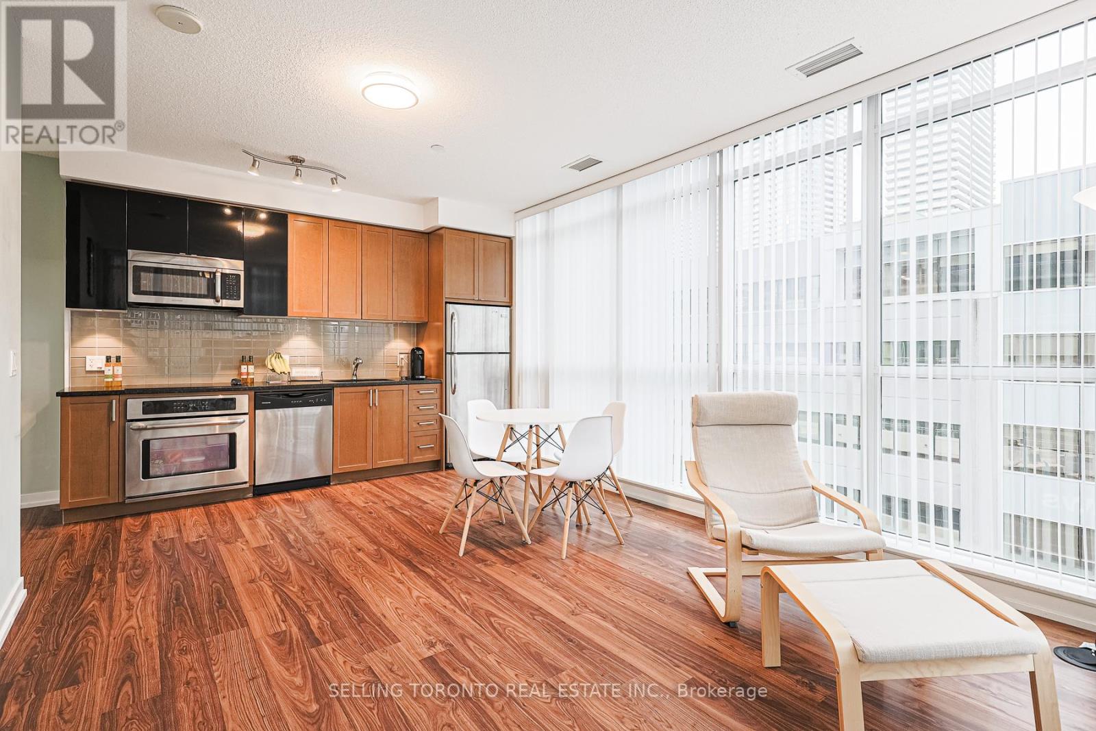 #603 89 DUNFIELD AVENUE - 18