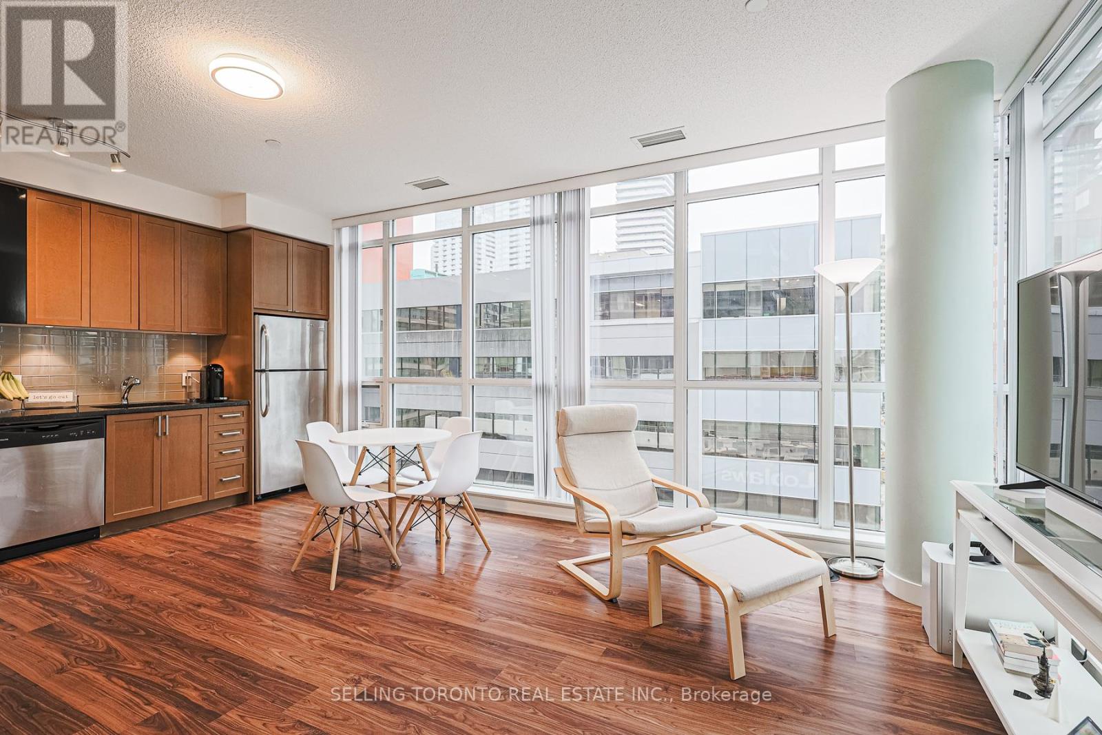 #603 89 DUNFIELD AVENUE - 24