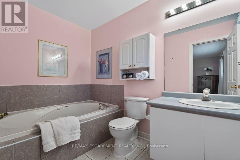 1141 LOCKHART ROAD - 24