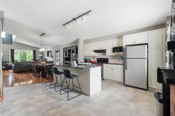 107 Tallgrass Crescent, Winnipeg, MB R3X0E1 Photo 11