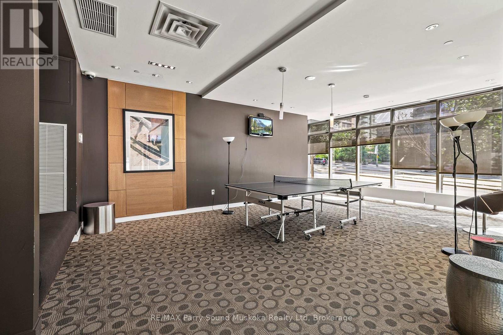 11 BRUNEL COURT - 23