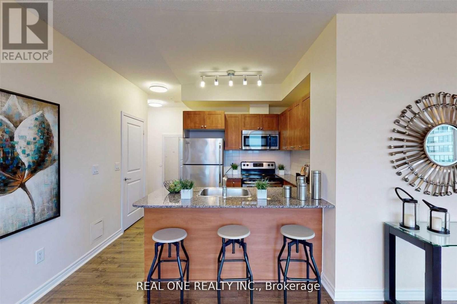 ##1311 385 PRINCE OF WALES DRIVE - 6