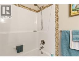 869 Mckenzie Road, Kelowna, BC V1X2B4 Photo 38