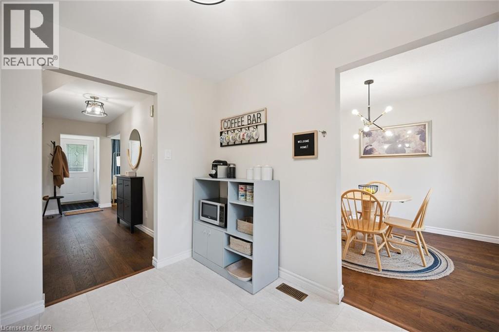 37 SHADELAND Crescent - 13