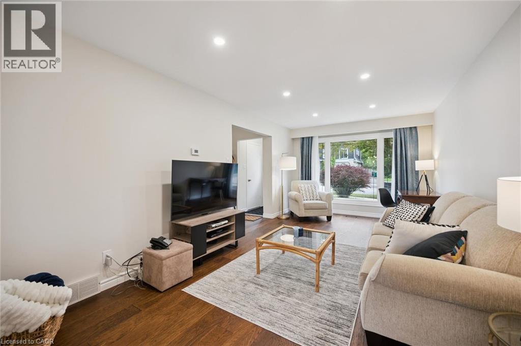 37 SHADELAND Crescent - 6