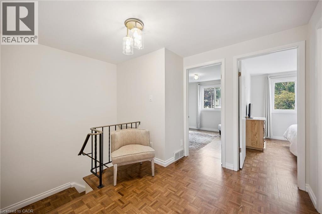 37 SHADELAND Crescent - 17