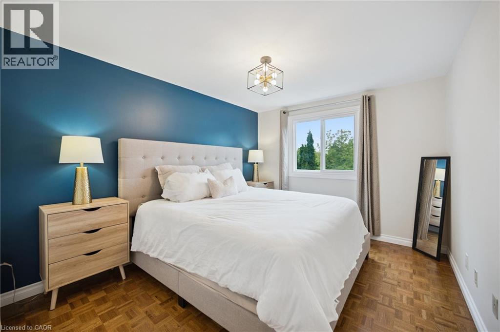 37 SHADELAND Crescent - 22