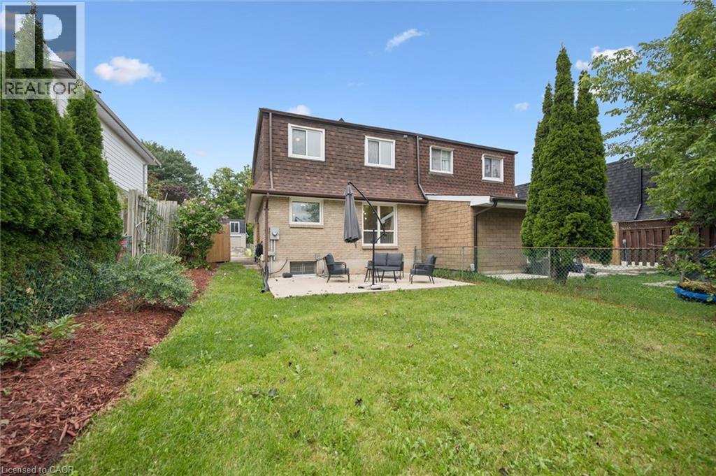 37 SHADELAND Crescent - 34