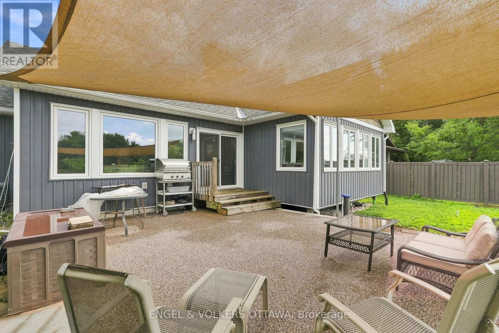 1760B RIVER ROAD - 35