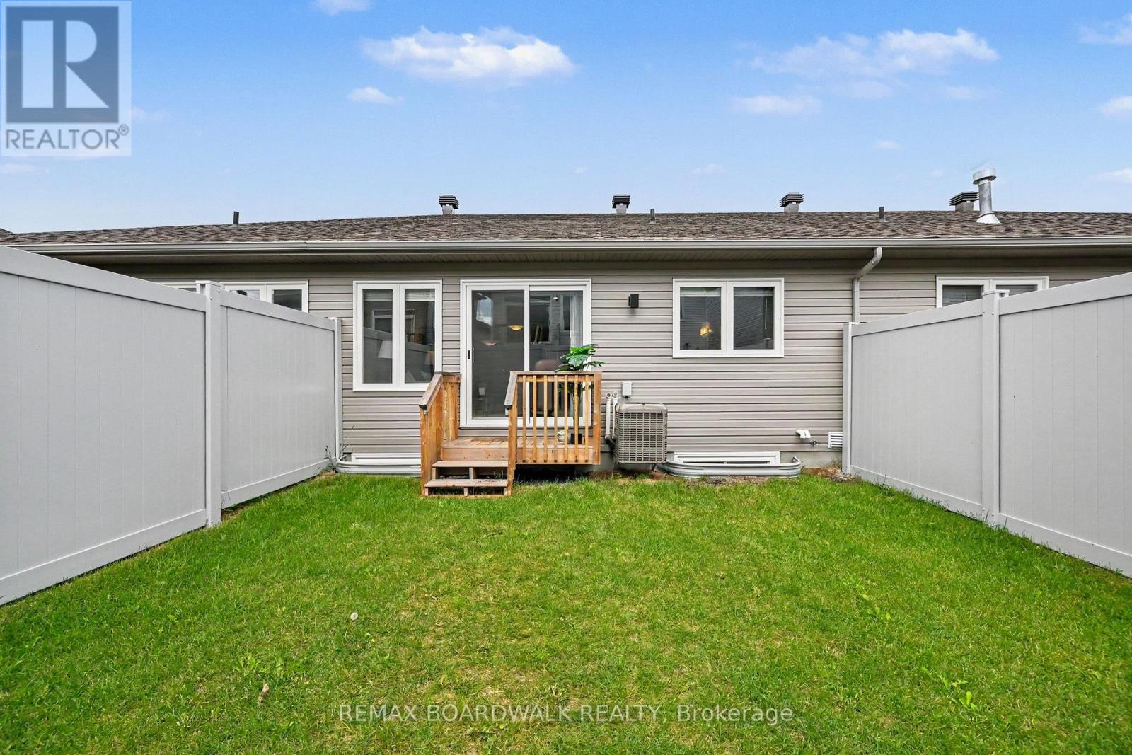 3 Bed, 3 Bath House for Sale in Arnprior – 100 SEABERT DRIVE, Arnprior – MLS# X13763940 - Image 33