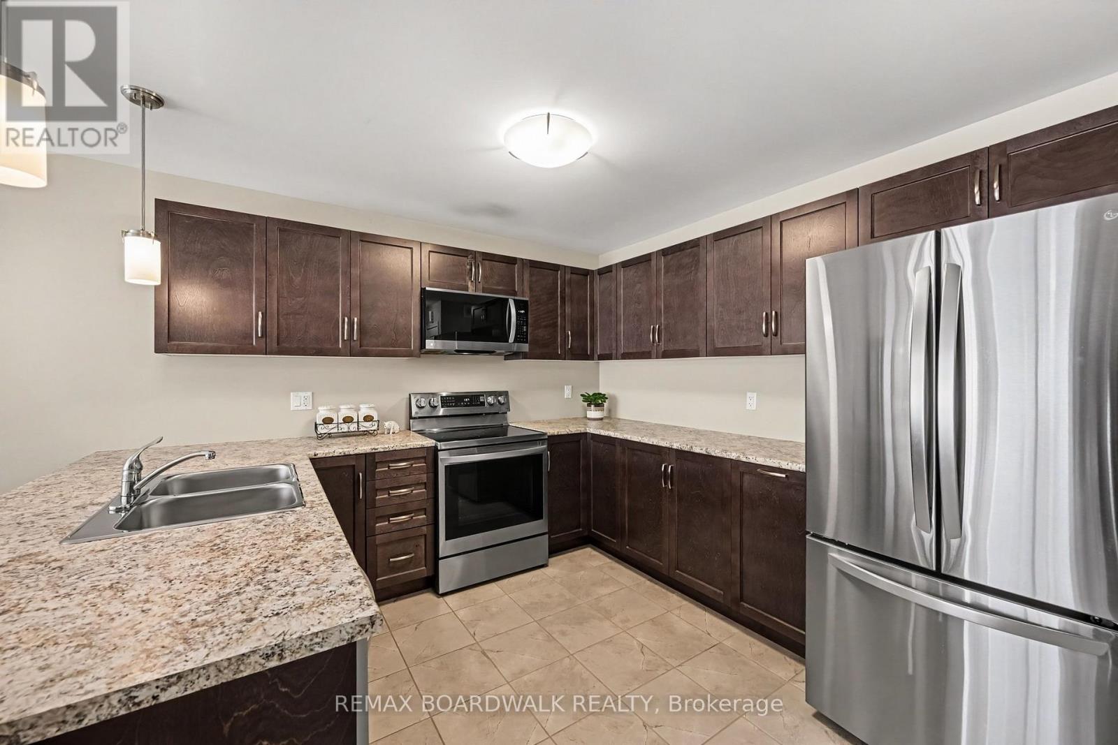 100 SEABERT DRIVE, Arnprior — photo 5