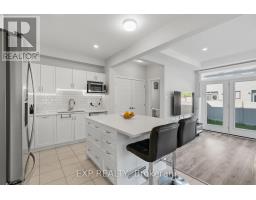 Foyer - 256 Billrian Crescent, Ottawa, ON K2S3A5 Photo 10