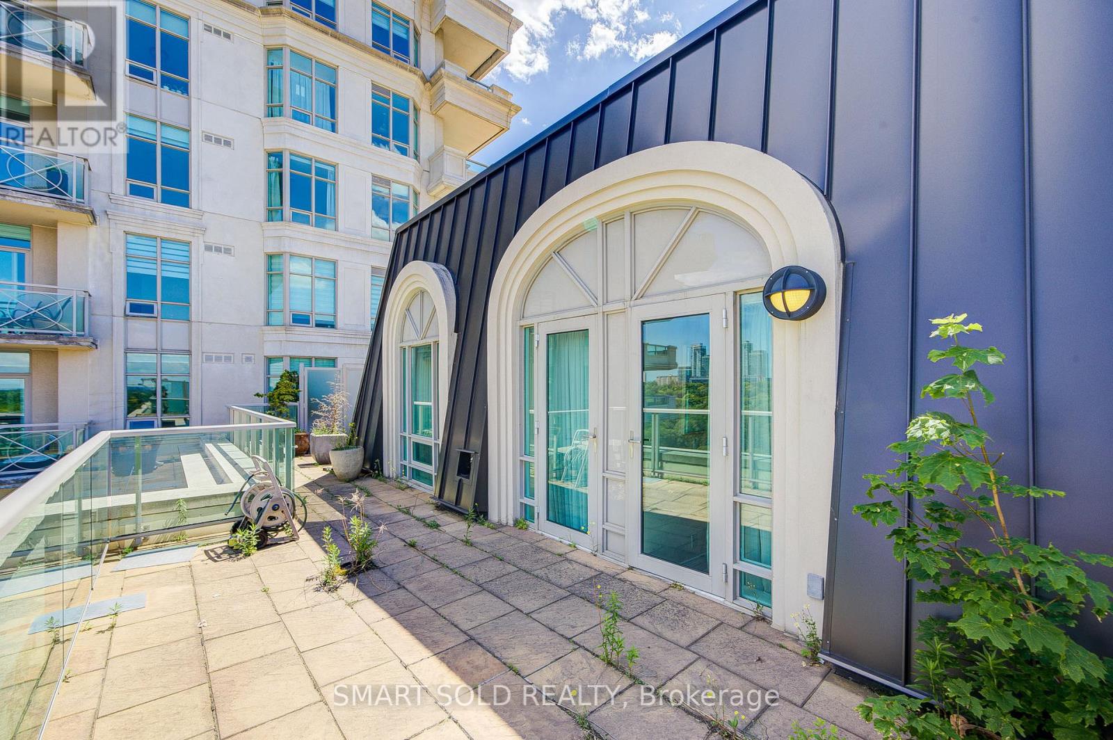#1514 10 BLOORVIEW PLACE - Image 36