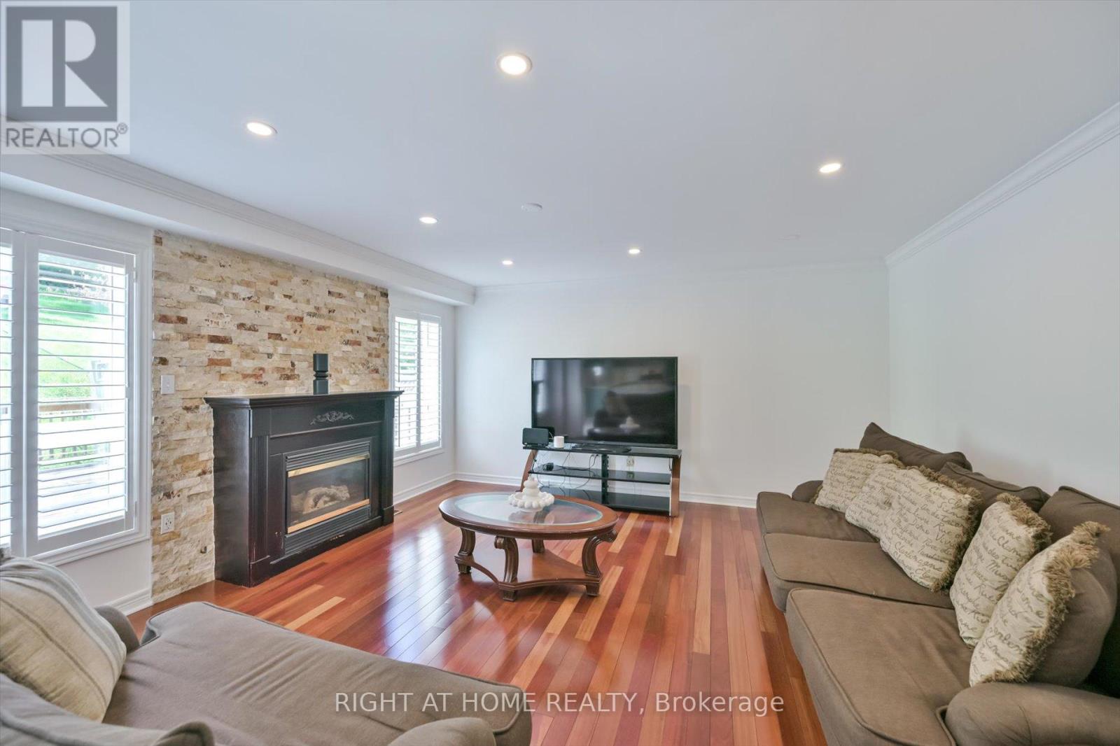 57 HOPKINSON CRESCENT - Image 17