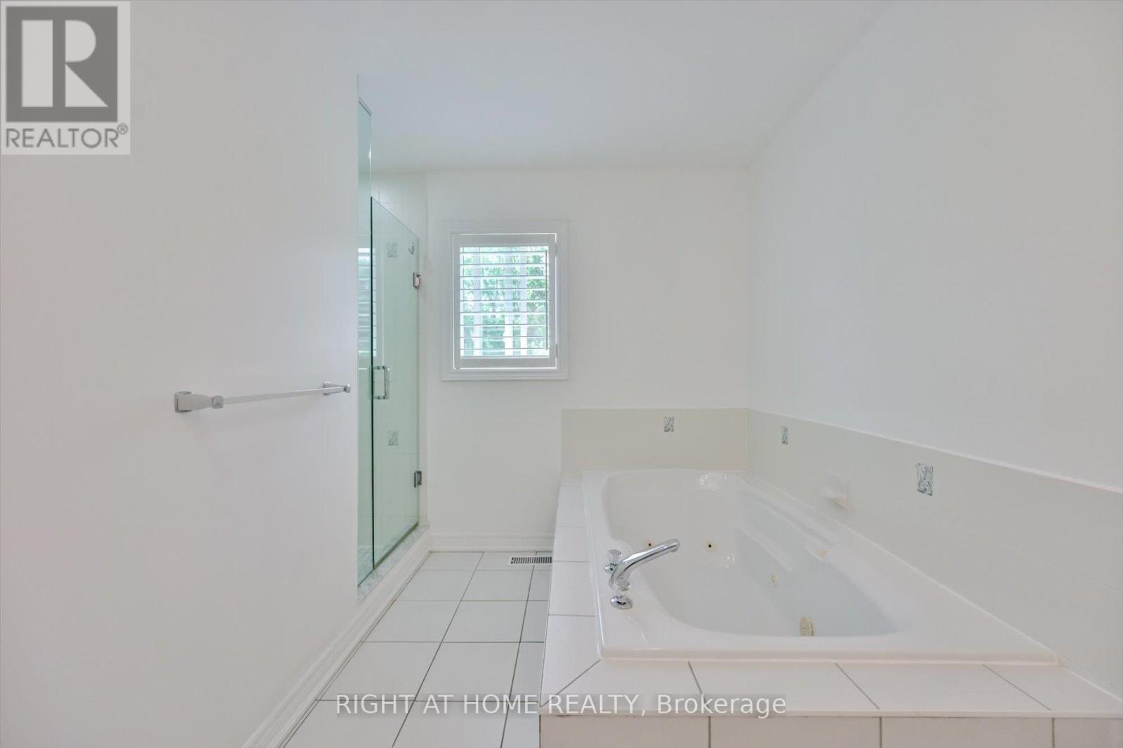 57 HOPKINSON CRESCENT - Image 30