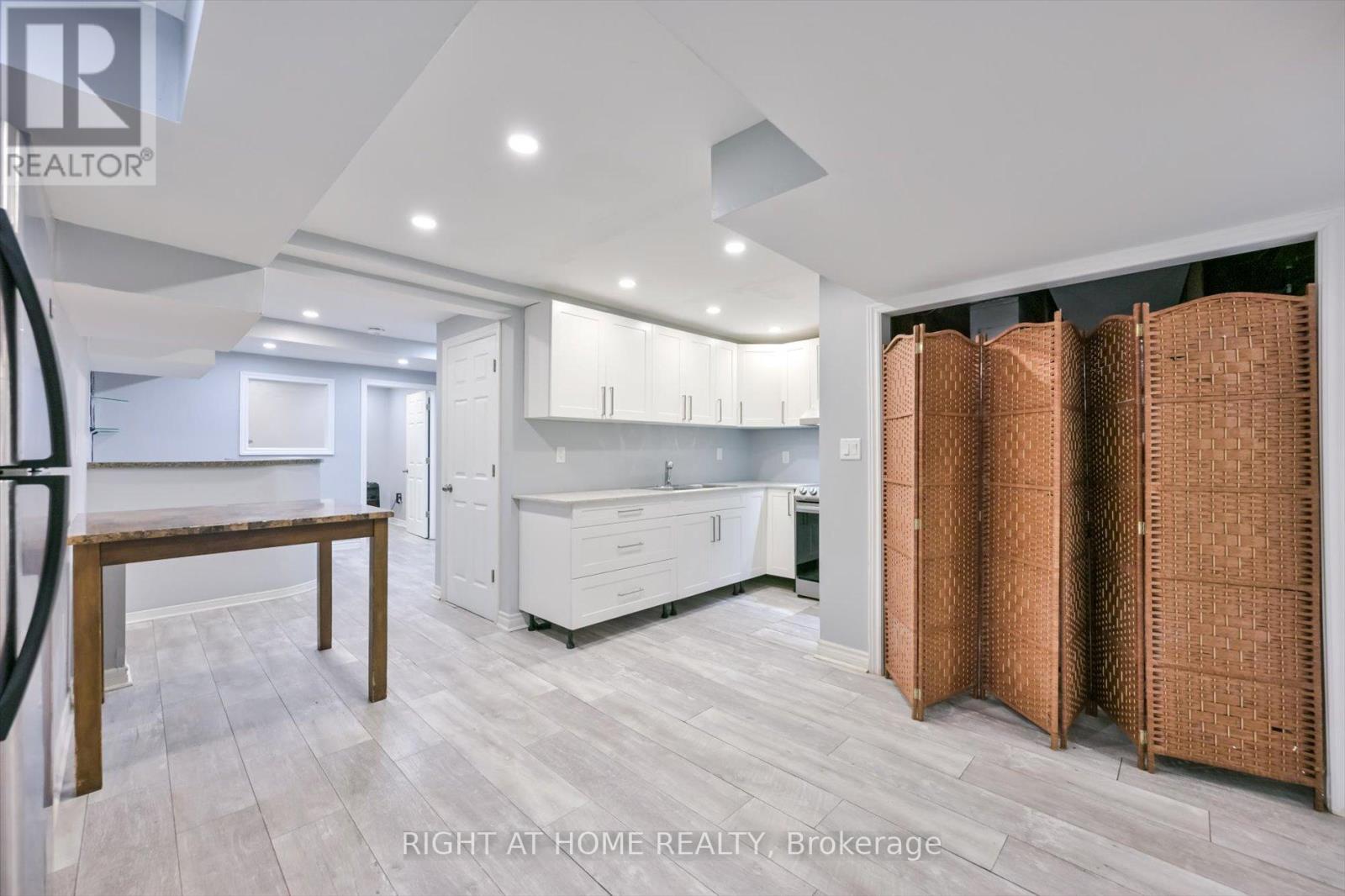 57 HOPKINSON CRESCENT - 38
