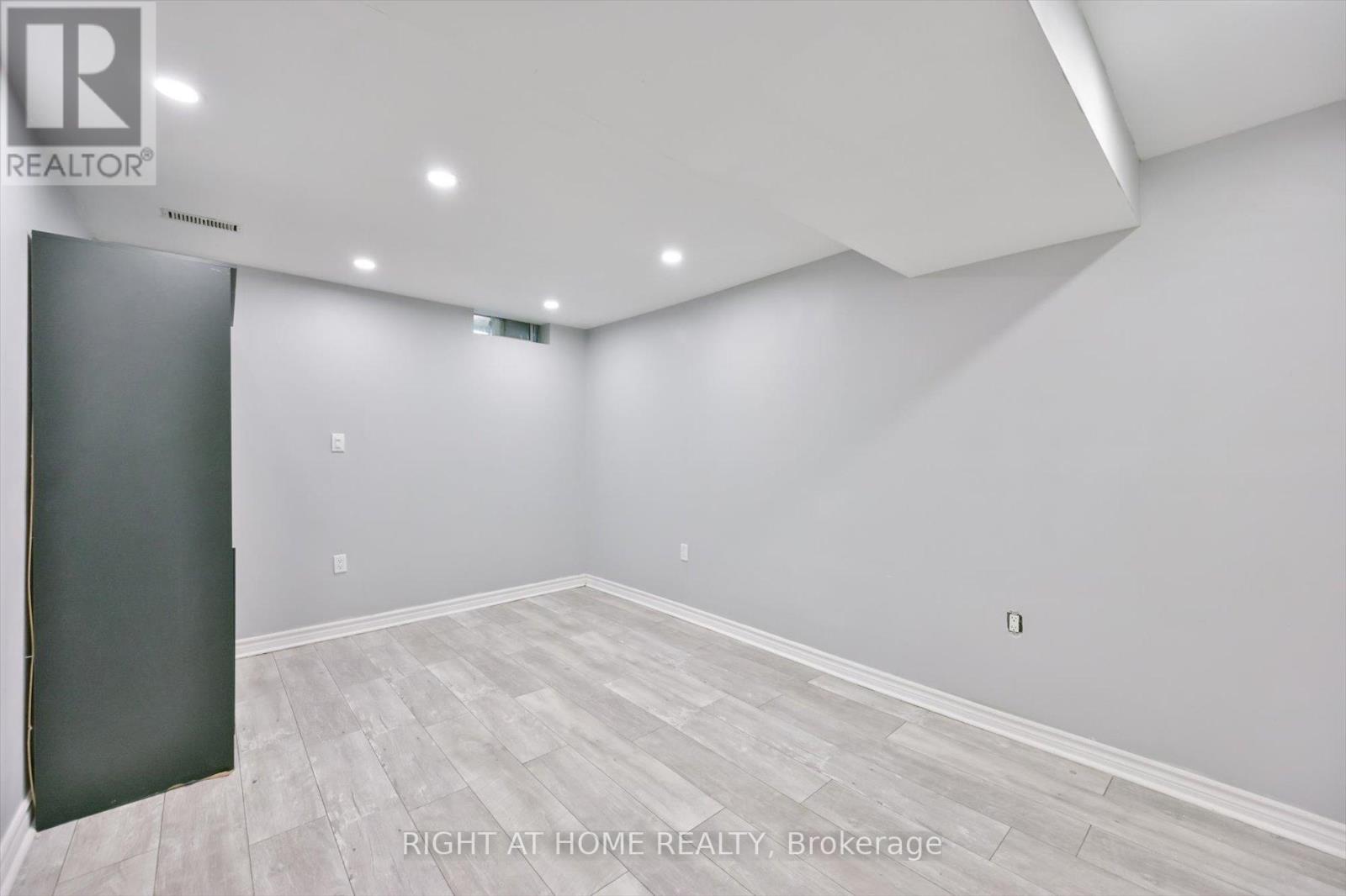 57 HOPKINSON CRESCENT - Image 41
