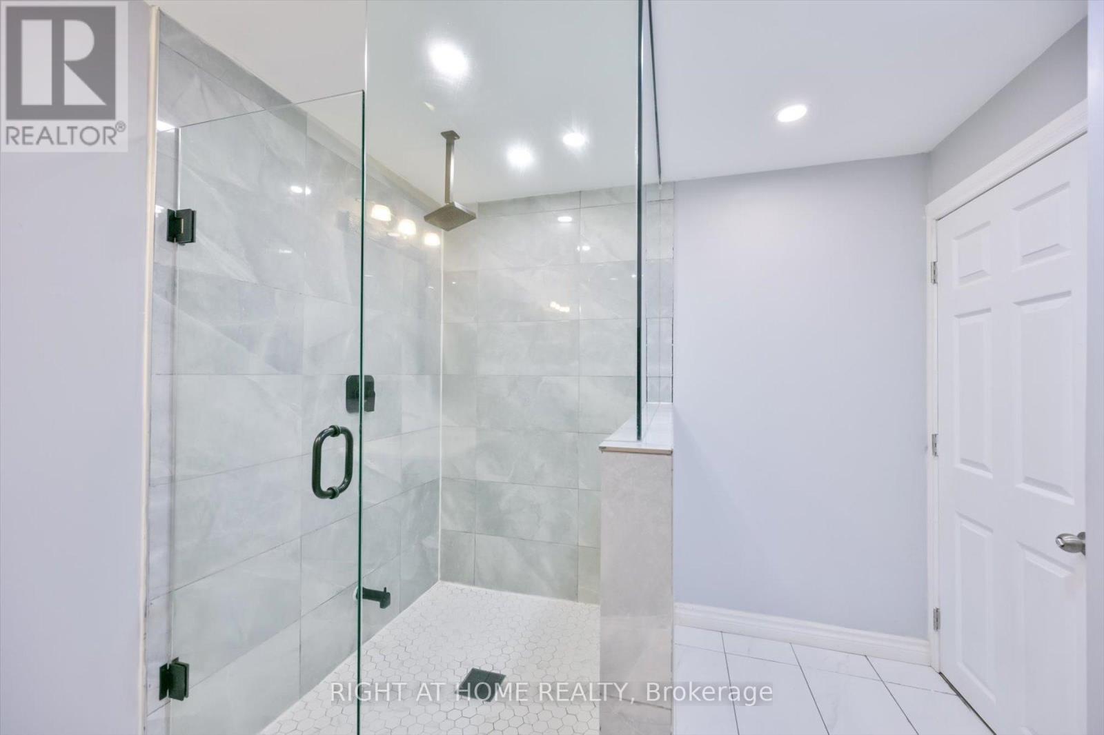 57 HOPKINSON CRESCENT - Image 44