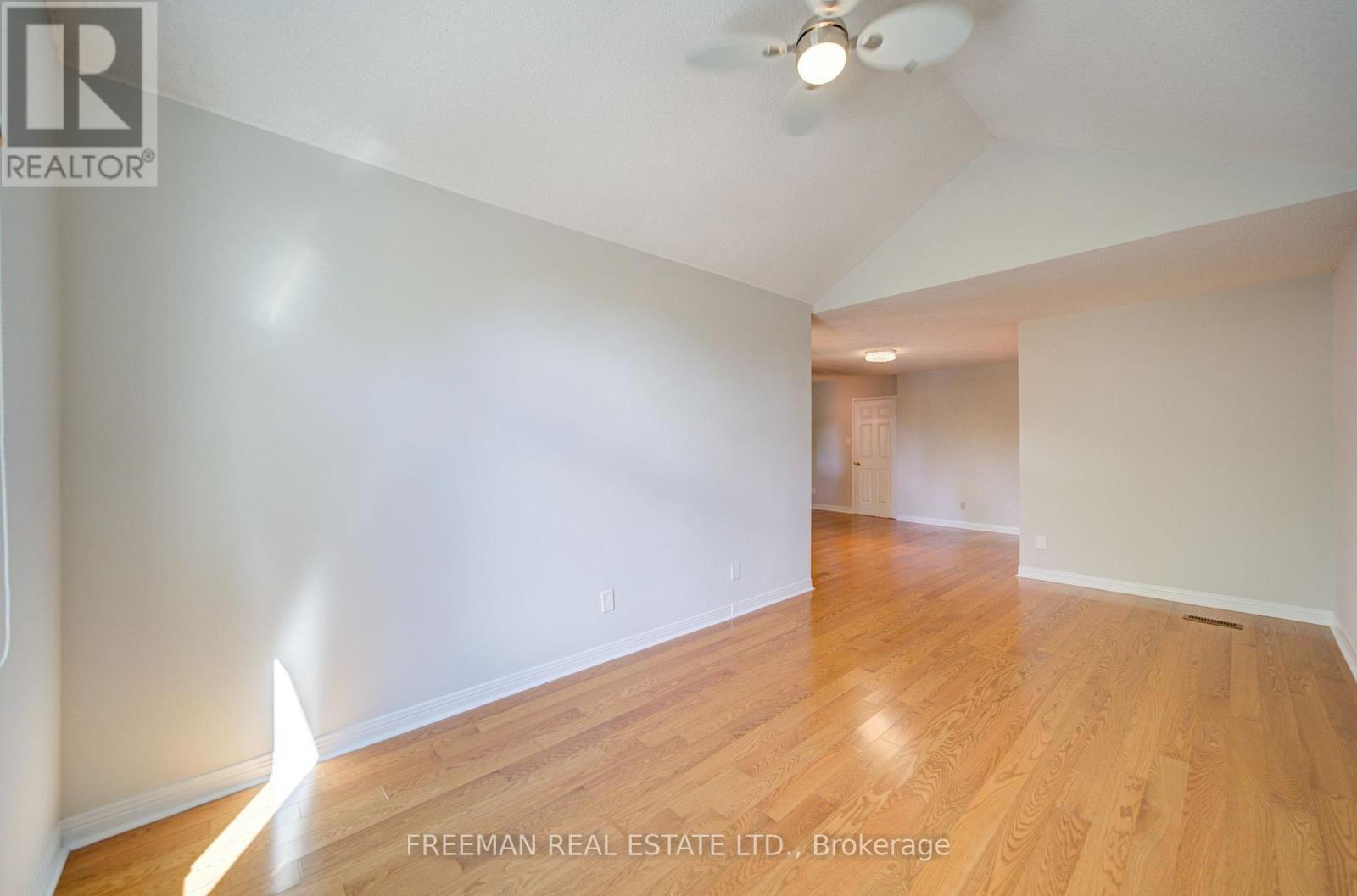107 BROWNSTONE CIRCLE - 21