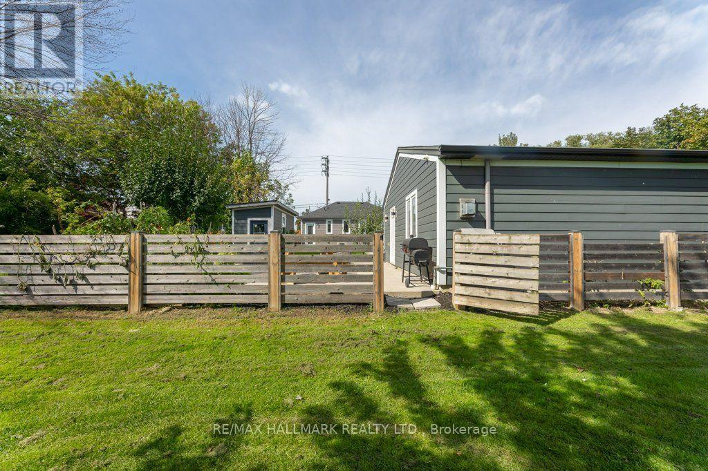 485 EVANS AVENUE - 33