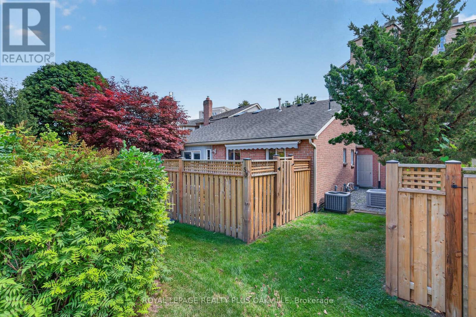 #53 5255 LAKESHORE ROAD - 26