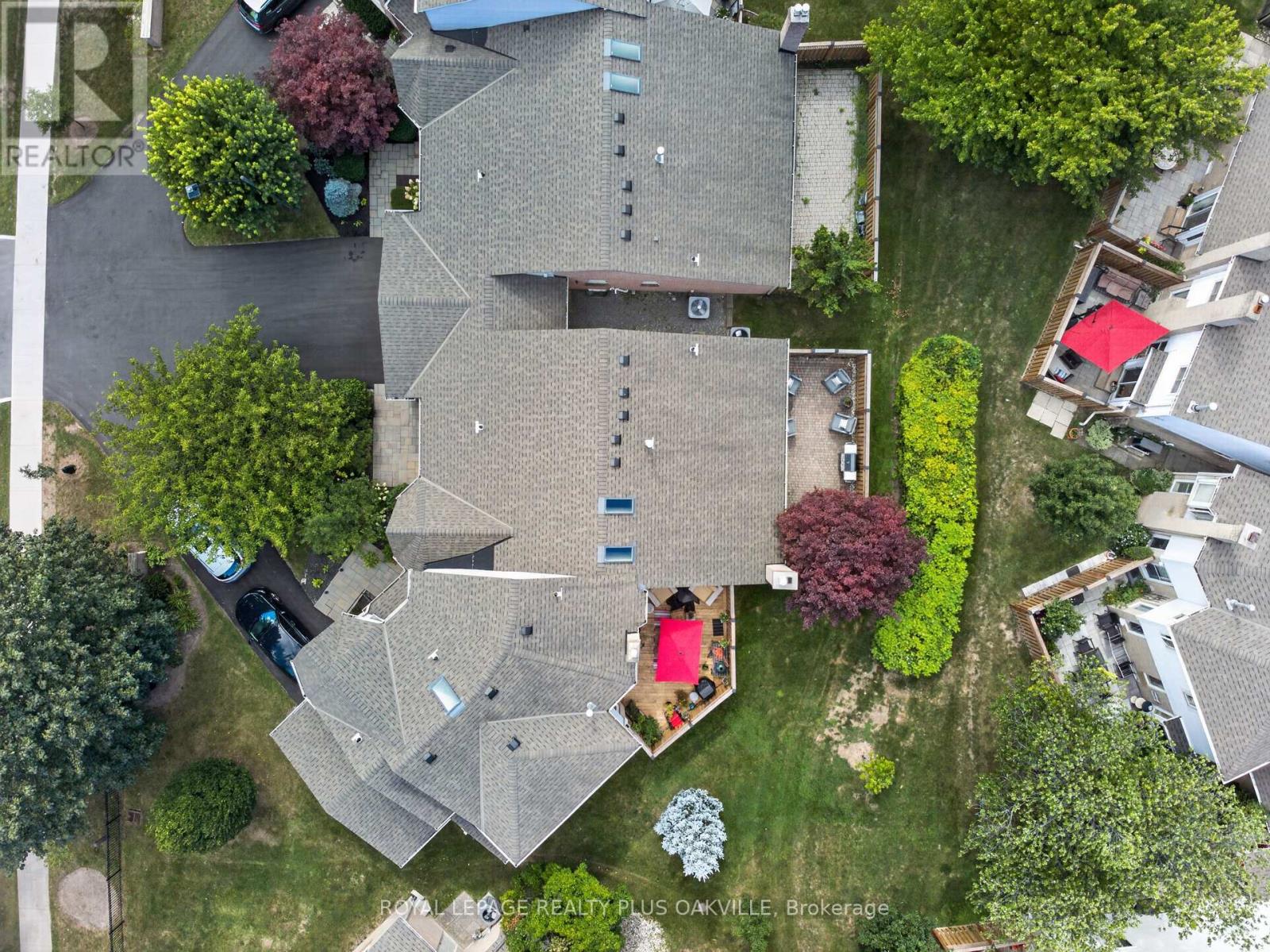#53 5255 LAKESHORE ROAD - 27