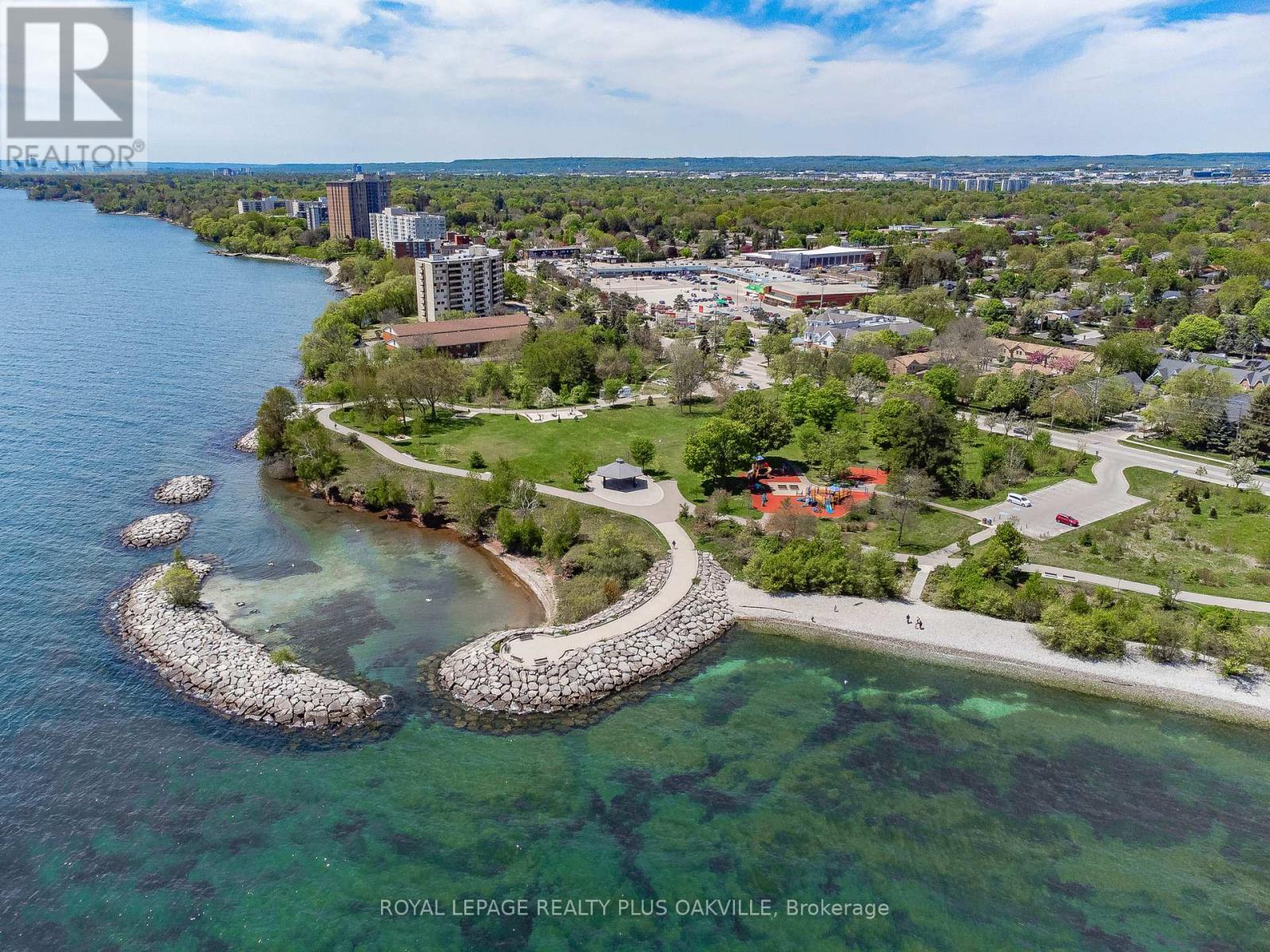 #53 5255 LAKESHORE ROAD - 28