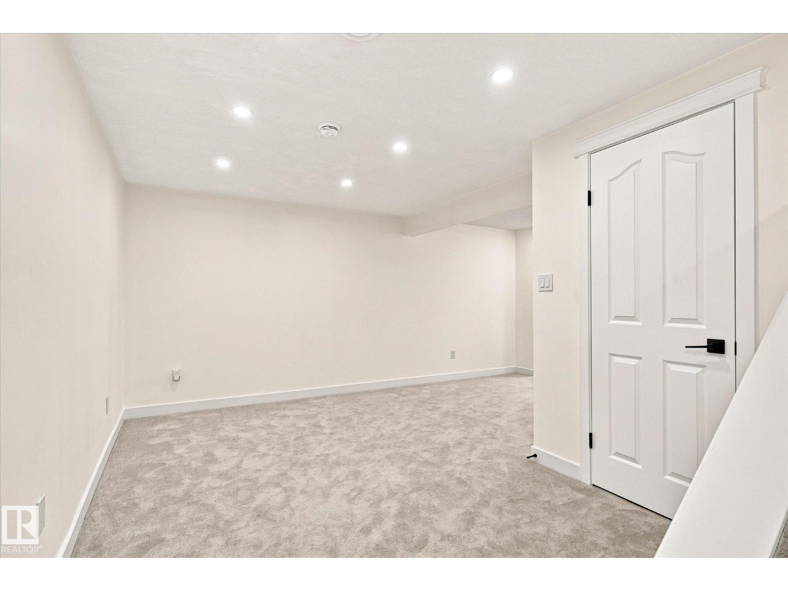 17325 85 AV NW - Image 34