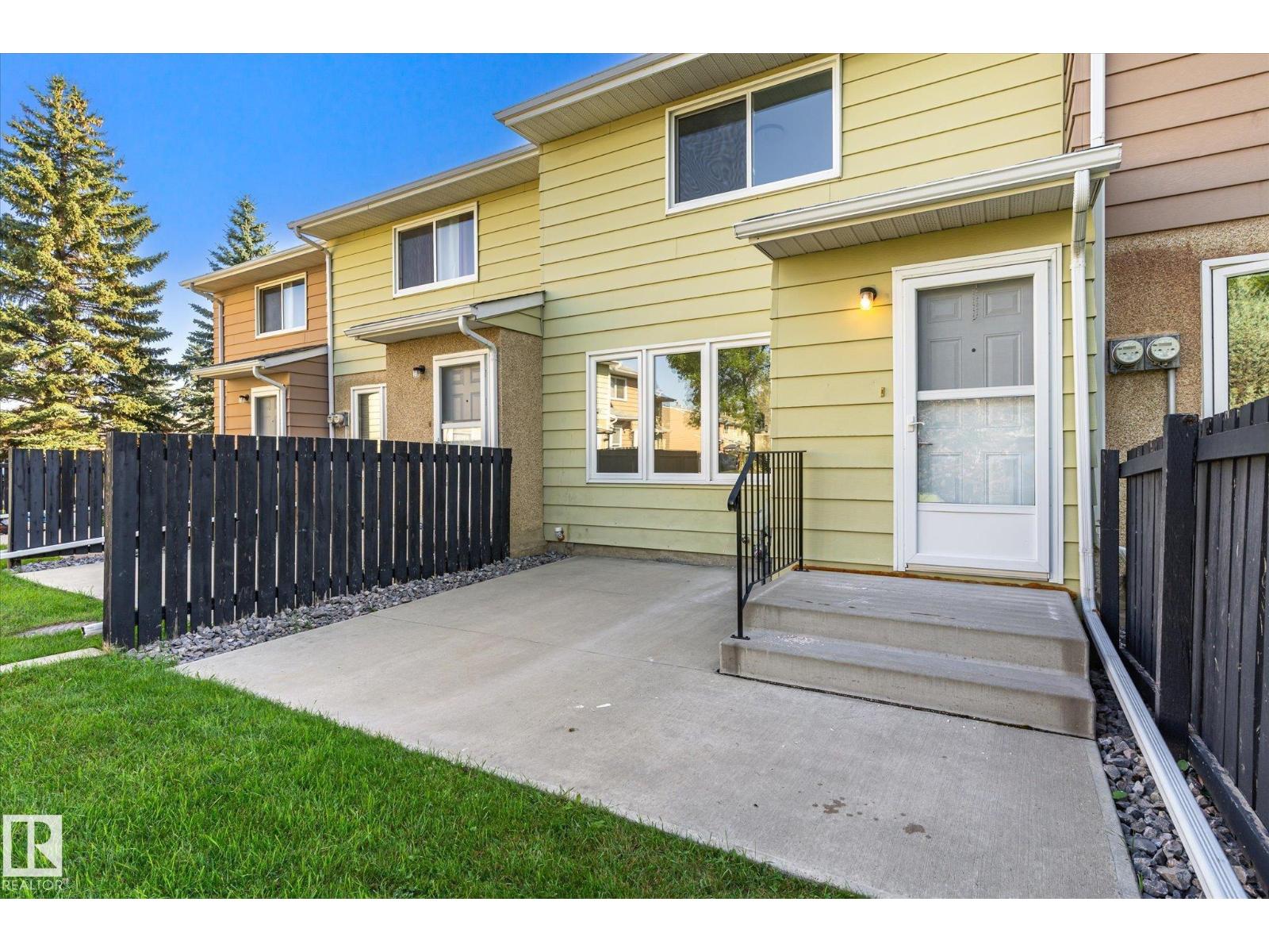 17325 85 AV NW - 41